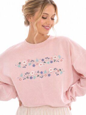 Bold Spirit Vintage 90s Pink Floral Embroidered Sweatshirt Petite Medium